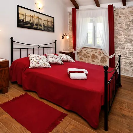 Emilia 别墅 Vižinada